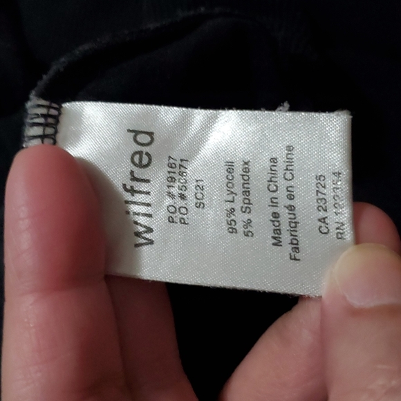 Aritzia Wilfred Cardigan - Picture 4 of 5